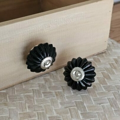 Tirador de acrilico negro c/plata