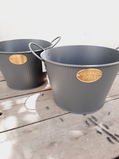 FRAPERA METAL GRIS 30X24X16 CM - Almacen de Funes