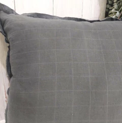Almohadon 50X50cm gasa doble GRIS OSC - comprar online