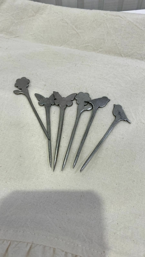 PINCHES X4 TENEDOR PLATEADO