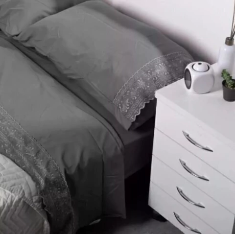 Lisas con Broderí Bordado - CACHAREL - Cotton Touch - Hiper Suaves - 2 1/2 Plaza | QUEEN 1,60