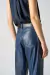 PANTALON CHUL HAN CUERO en internet