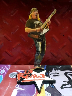 Figura de madera - Chizzo tocando