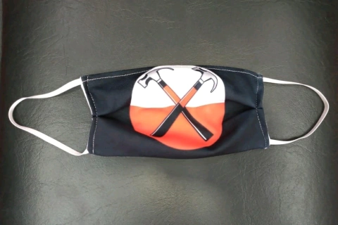 Tapabocas pink floyd - martillos 