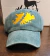 Gorra de gabardina islas malvinas dorado y verde gastado 1982 - marea jeans tandil