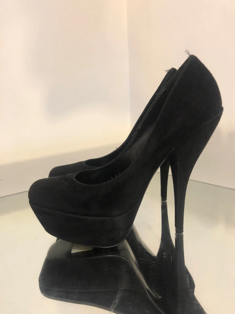 Sapato Yves Saint Laurent 34,5 BR