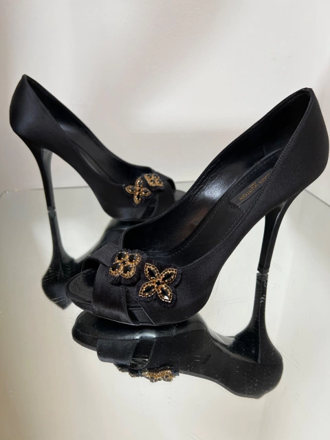 Sapato Louis Vuitton 35 BRA