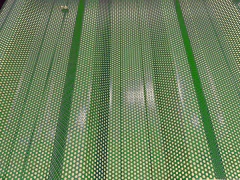 Telha aço tapume - 2.20m - (2ª Linha) - verde Perfurada - comprar online