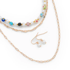 Conjunto Perlita Corazon y Colores en internet