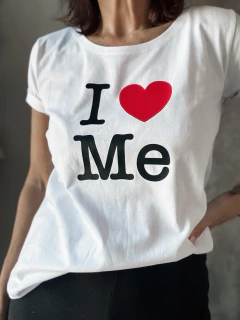 Remera I ? NY/ PARIS/ME - Natalia Dubinsky Customizacion de prendas y Objetos