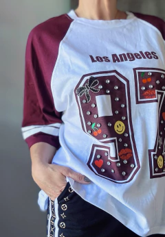 Remera Los Ángeles 97 apliques na internet