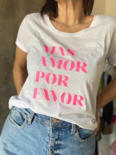 Remera Mas amor por favor ( nouvelle) - comprar online