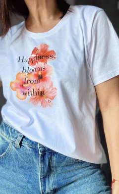 Remera happiness blooms from within DTF on internet