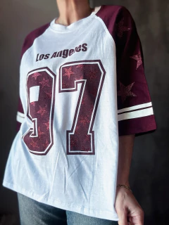 Remerón over Los Ángeles - Natalia Dubinsky Customizacion de prendas y Objetos