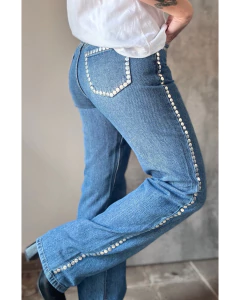 Denim Montana tachas - Natalia Dubinsky Customizacion de prendas y Objetos