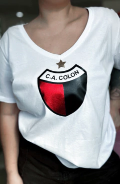 Remera Escudo Colón