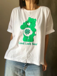 Remera ositos cariñosos - Natalia Dubinsky Customizacion de prendas y Objetos