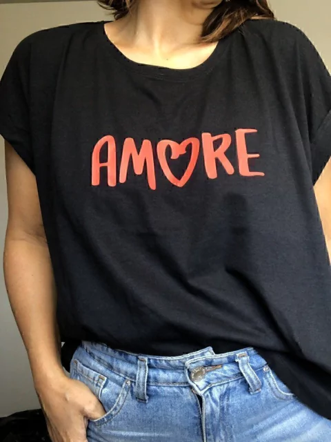 Remera Amore oversize black