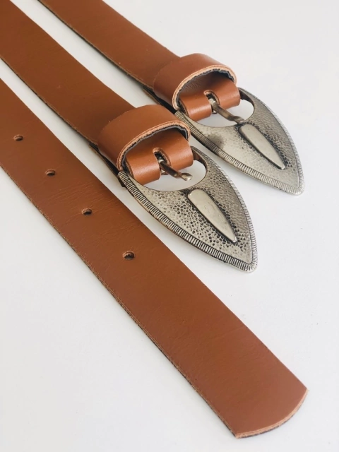 Cinturón suela niquel 109cm