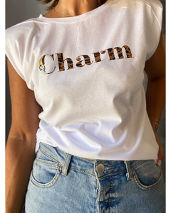 Remera Hombreras style/ charm en internet