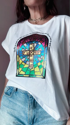 Remera Vitro cruz - comprar online