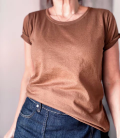 Remera básica paleta tierra