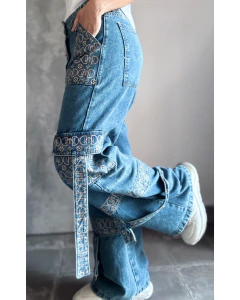 Denim cargo monograma - Natalia Dubinsky Customizacion de prendas y Objetos