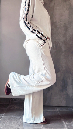 Set canguro Comfy monogram en internet