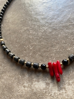 Collar coral & black art 361
