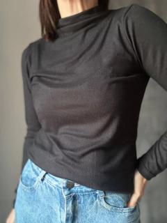 Polera softy on internet