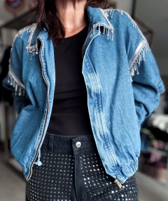 Imagen de Bomber Denim flecos strass