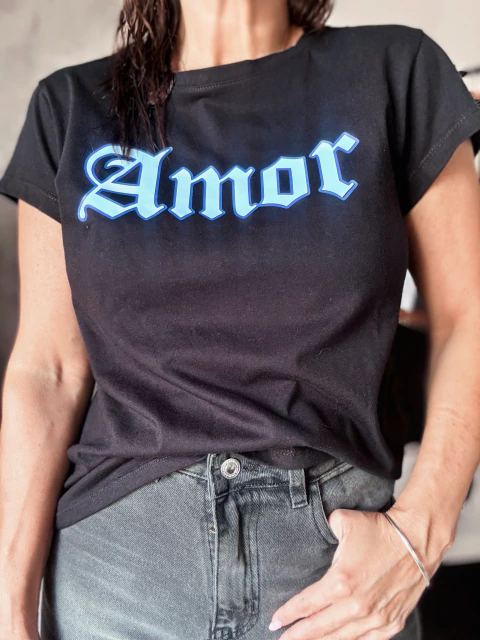 Remera línea Rainbow Amor - tienda online