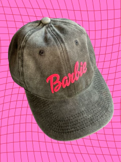 Cap Barbie