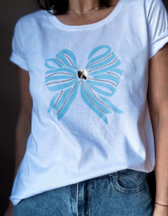 Remera Escarapela grande en internet