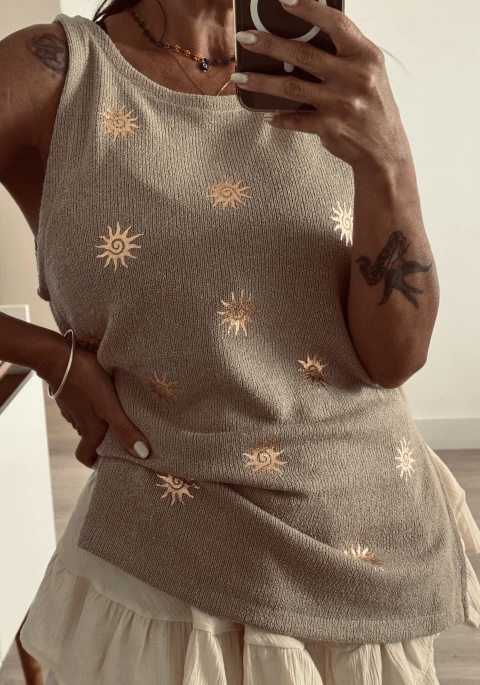 Imagen de Musculosa de hilo mar gold/solcitos