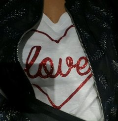 Remera LOVE EN CORAZON GLITER - comprar online
