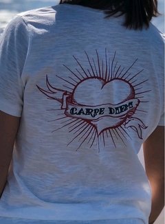 Remera Carpe Diem