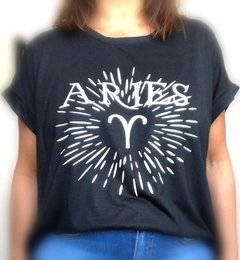 Remera Zodíaco Aries Black