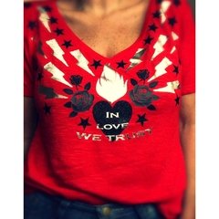 Remera In love we trust red