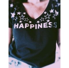 Remera Happiness foil plateado