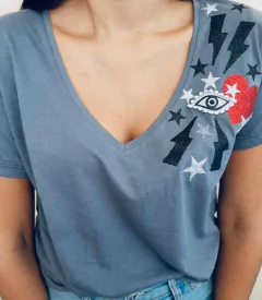 Remera Look at me grey