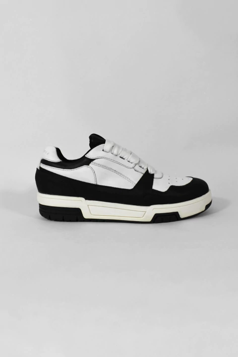 ZAPATILLAS LEBRON NEGRA