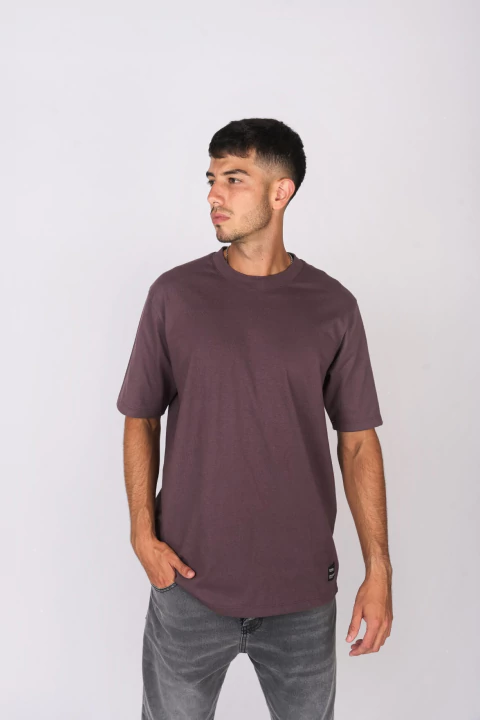 REMERA IDENTITY MORADO