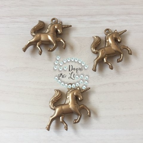 Pingente Unicórnio Dourado (10 Unid)