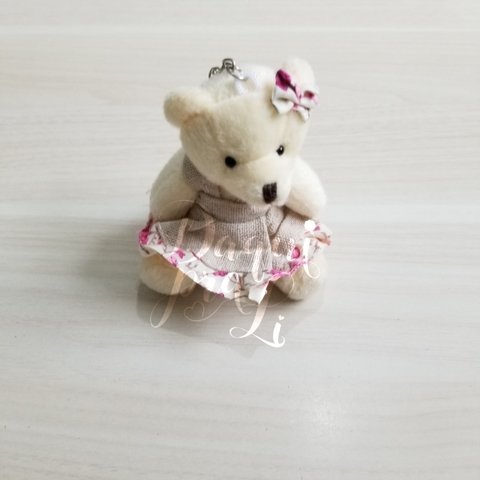 Ursinha de Pelúcia Vestido Floral