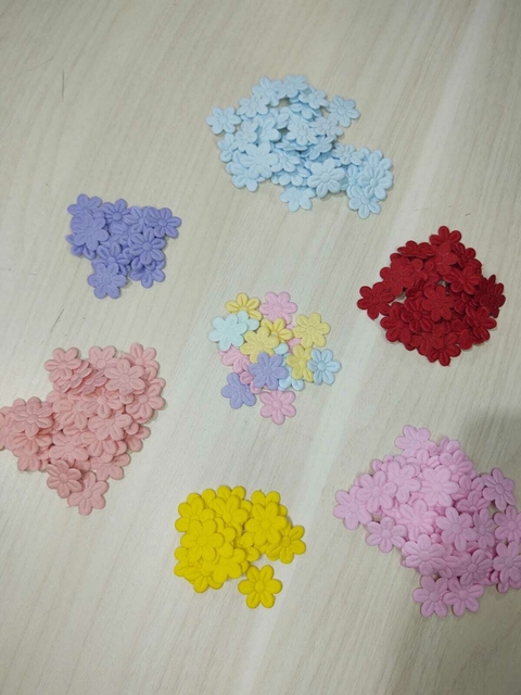 Mini Florzinhas de Tecido (50 unid)