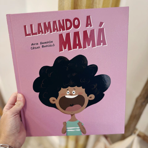 LLAMANDO A MAMÁ
