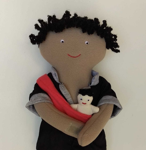 Pedro - Muñeco adulto con bebe y fular