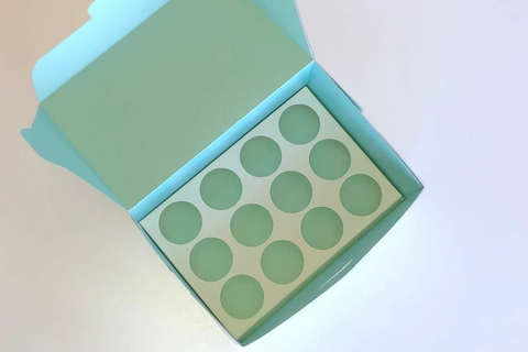 CAJA PARA 12 MINI CUPCAKE REVERSIBLE VERDE AQUA 23.5X16X10CM