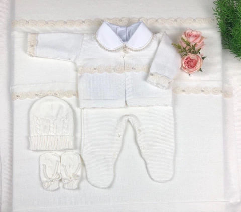 Saída maternidade Olívia off-white